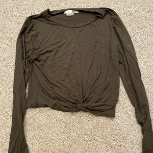 Long sleeve cropped shirt